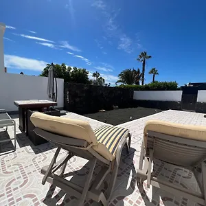 casa-lia-and-friends.in-canary-islands.com/